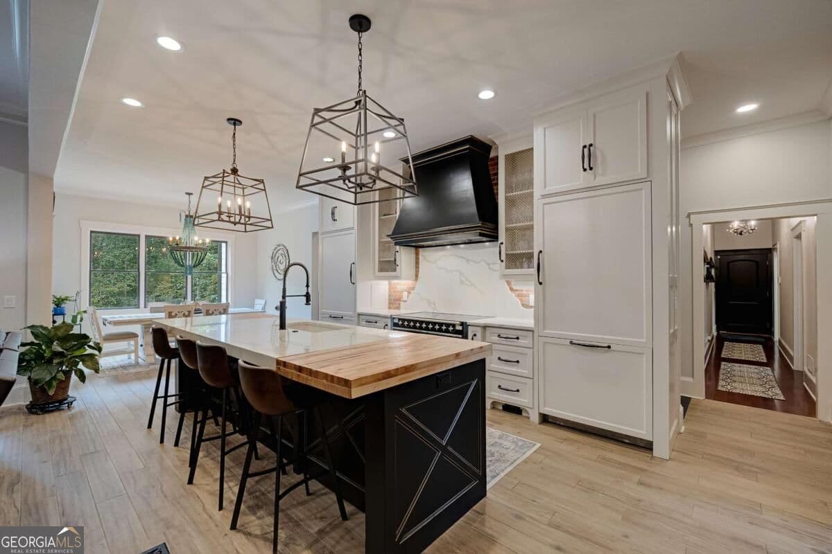 6 bedroom, 4 bathroom, 6,586 sq ft single family residence for sale at 4478 Cedarcrest Road, Acworth, GA 30101 — photo 7