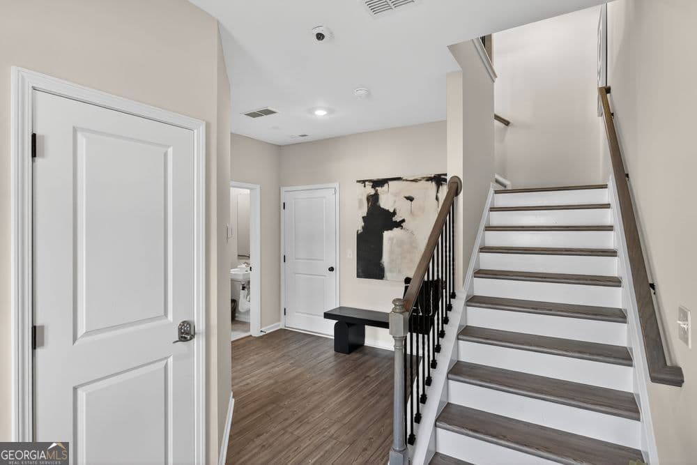 4 bedroom, 3.5 bathroom, 2,340 sq ft townhouse for sale at 2703 Dreycott Lane, Lawrenceville, GA 30043 — photo 7