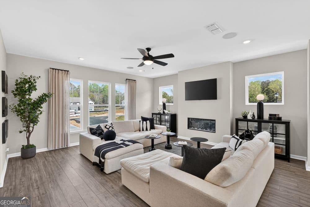 4 bedroom, 3.5 bathroom, 2,340 sq ft townhouse for sale at 2703 Dreycott Lane, Lawrenceville, GA 30043 — photo 3