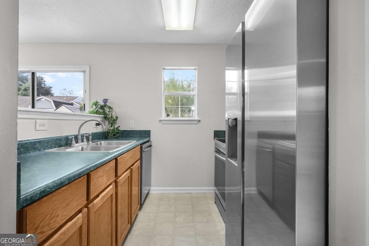 3 bedroom, 2 bathroom, 993 sq ft single family residence for sale at 139 Little River Drive, Savannah, GA 31419 — photo 9