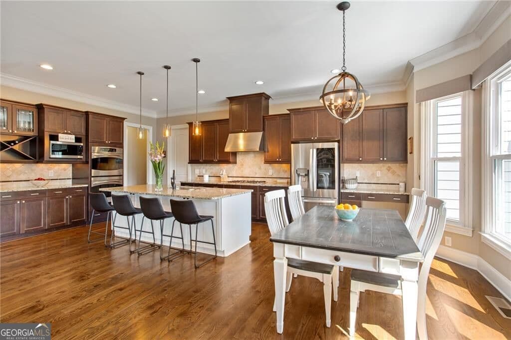 6 bedroom, 6.5 bathroom, 6,197 sq ft single family residence for sale at 4130 Cougar Point, Marietta, GA 30066 — photo 5