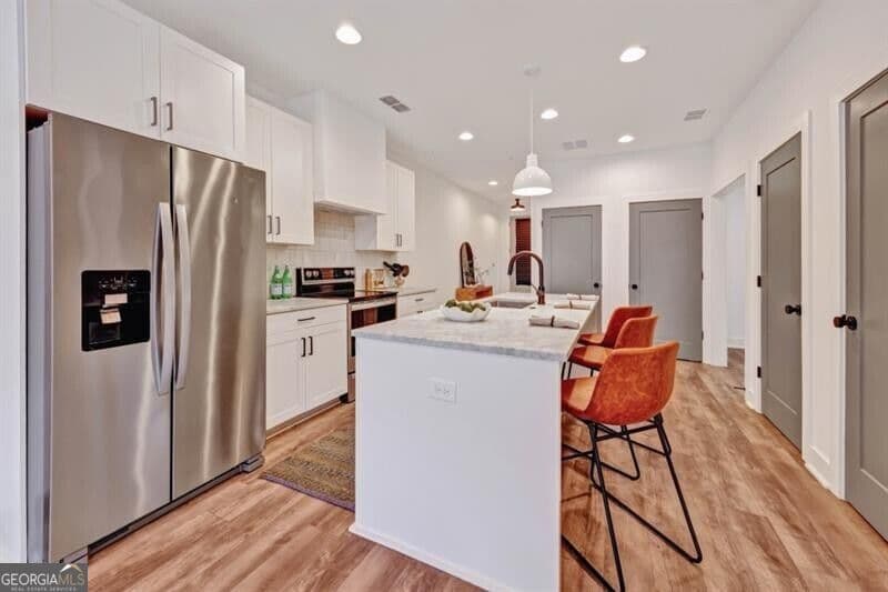 1 bedroom, 1 bathroom, 870 sq ft townhouse for sale at 14 Becker Place, Atlanta, GA 30307 — photo 5