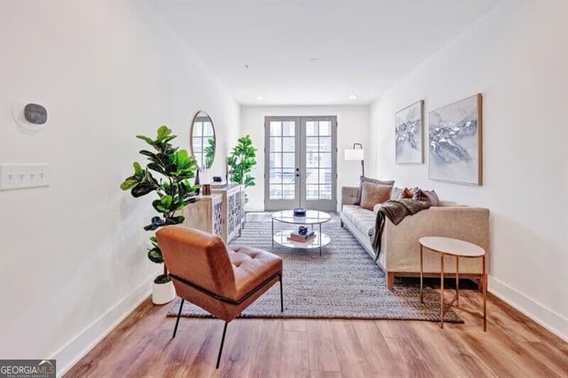 1 bedroom, 1 bathroom, 870 sq ft townhouse for sale at 14 Becker Place, Atlanta, GA 30307 — photo 8