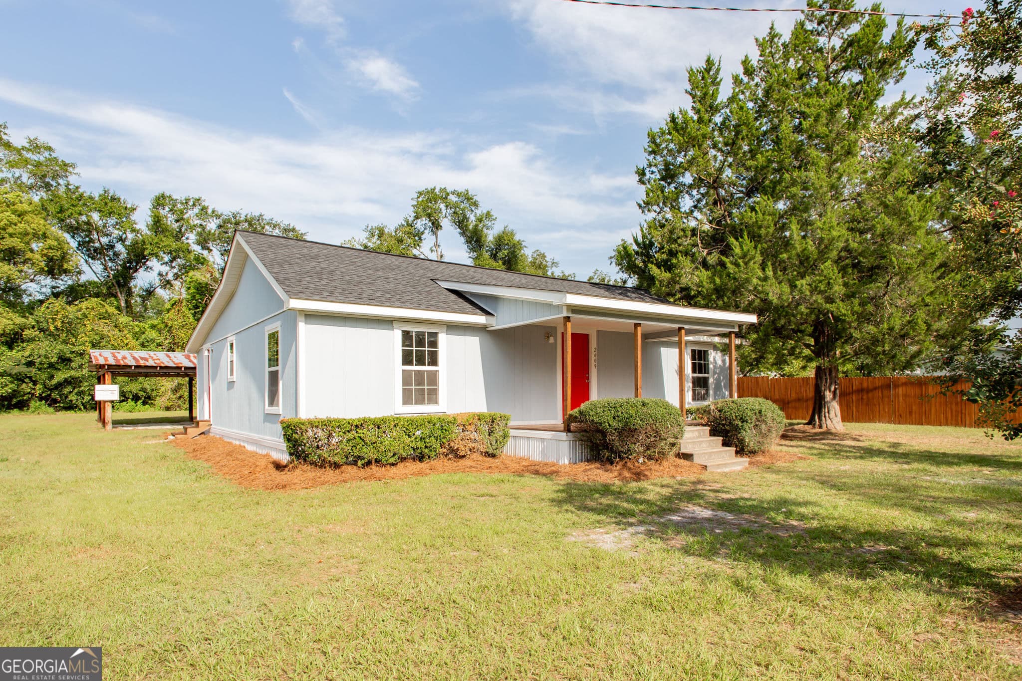 3 bedroom, 2 bathroom, 1,500 sq ft manufactured home,single family residence for sale at 2409 Adams Street, Waycross, GA 31501
