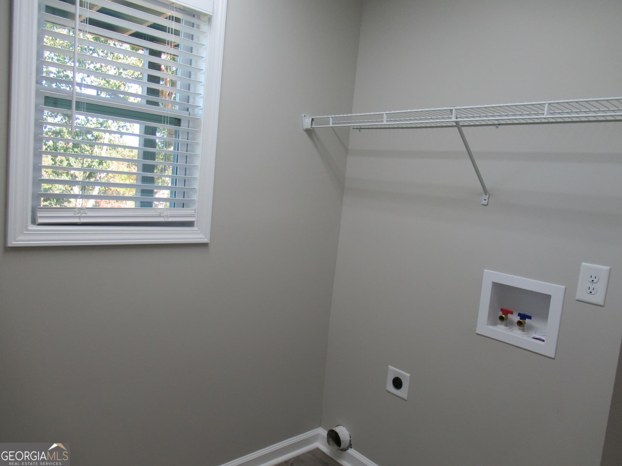 5 bedroom, 3.5 bathroom, 2,250 sq ft single family residence for rent at 757 Old Kerns Road, Dawsonville, GA 30534 for $2,300 a month — photo 10