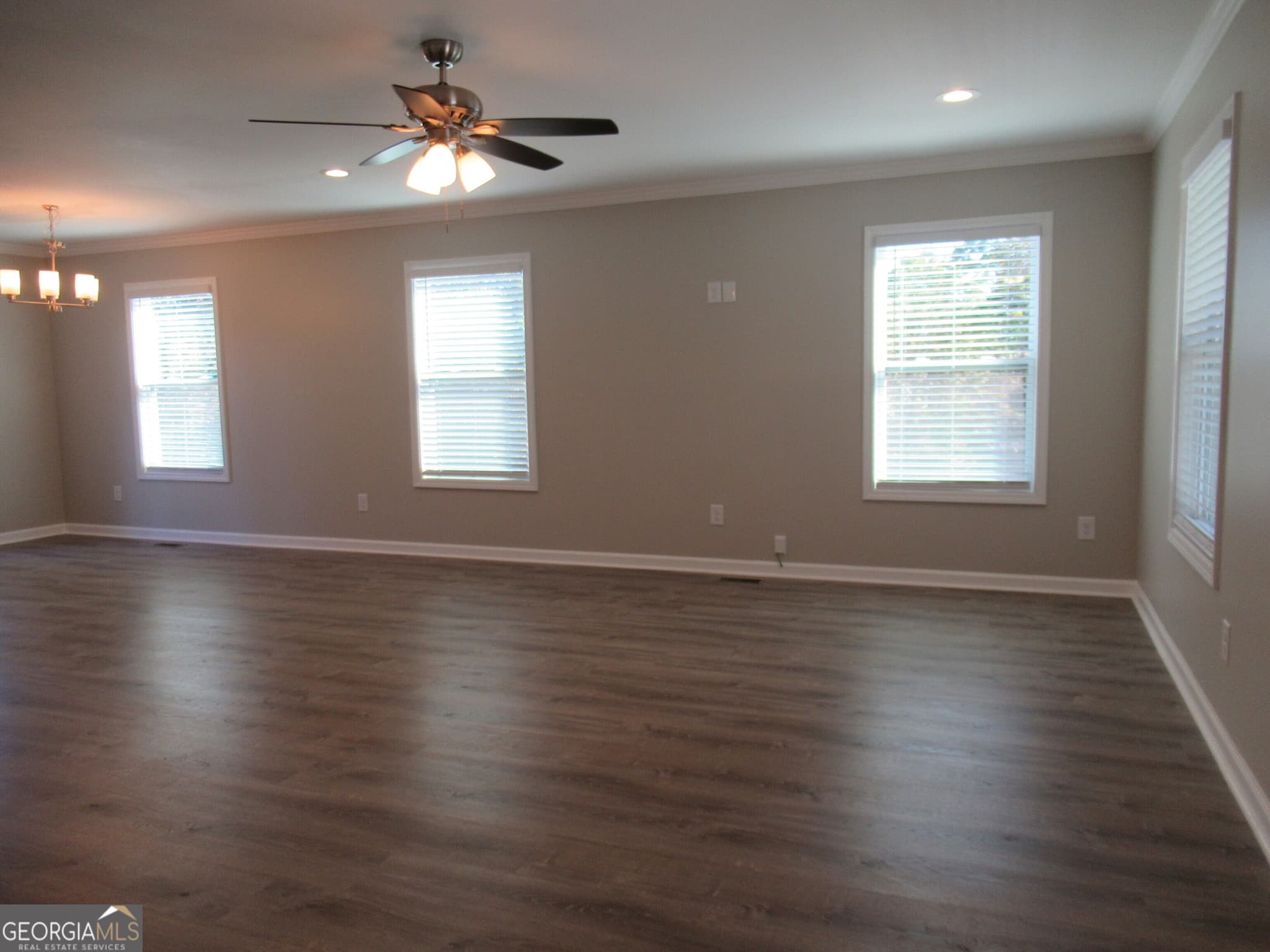 5 bedroom, 3.5 bathroom, 2,250 sq ft single family residence for rent at 757 Old Kerns Road, Dawsonville, GA 30534 for $2,300 a month — photo 4