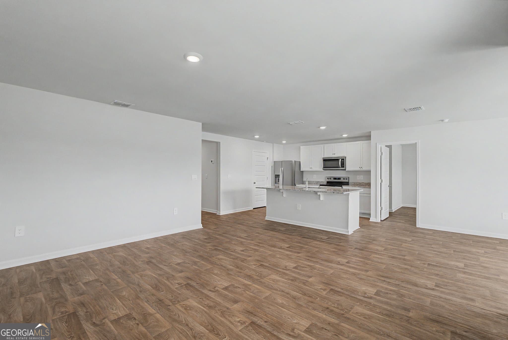 3 bedroom, 2 bathroom, 1,618 sq ft single family residence for sale at 44 Autumn's Wood Drive, Brunswick, GA 31525 — photo 6