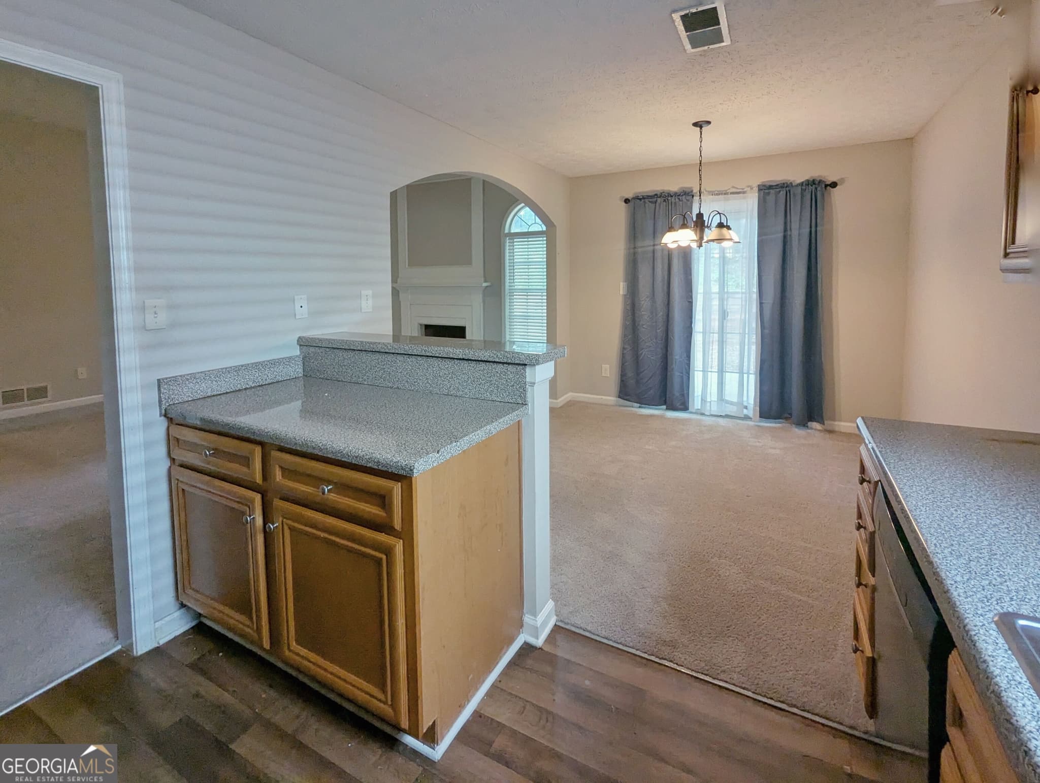 3 bedroom, 2 bathroom, 1,394 sq ft single family residence for sale at 4782 Nature Trail, Austell, GA 30106 — photo 9