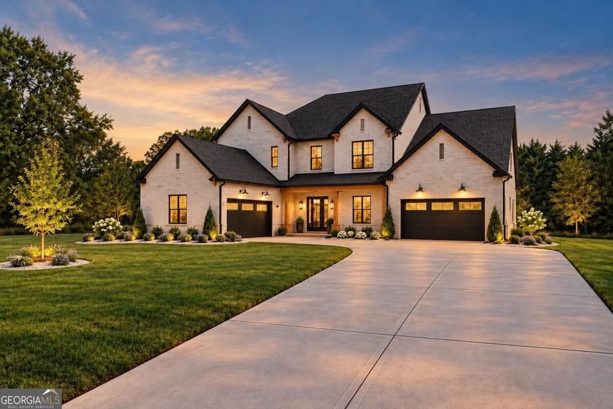 5 bedroom, 5.5 bathroom, 5,500 sq ft single family residence for sale at 1752 Lee Peters Road, Loganville, GA 30052