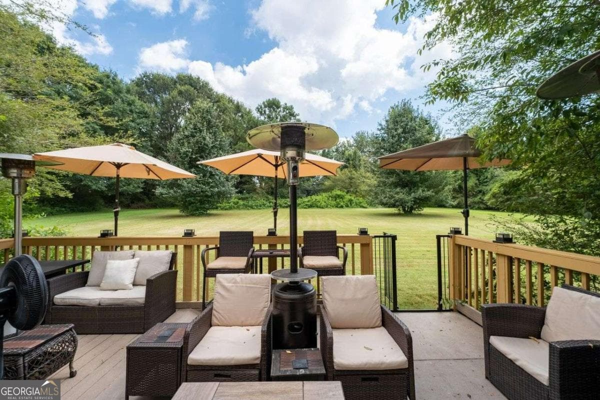 5 bedroom, 3 bathroom, 3,492 sq ft single family residence for sale at 208 Sheffield Lane, Powder Springs, GA 30127 — photo 5