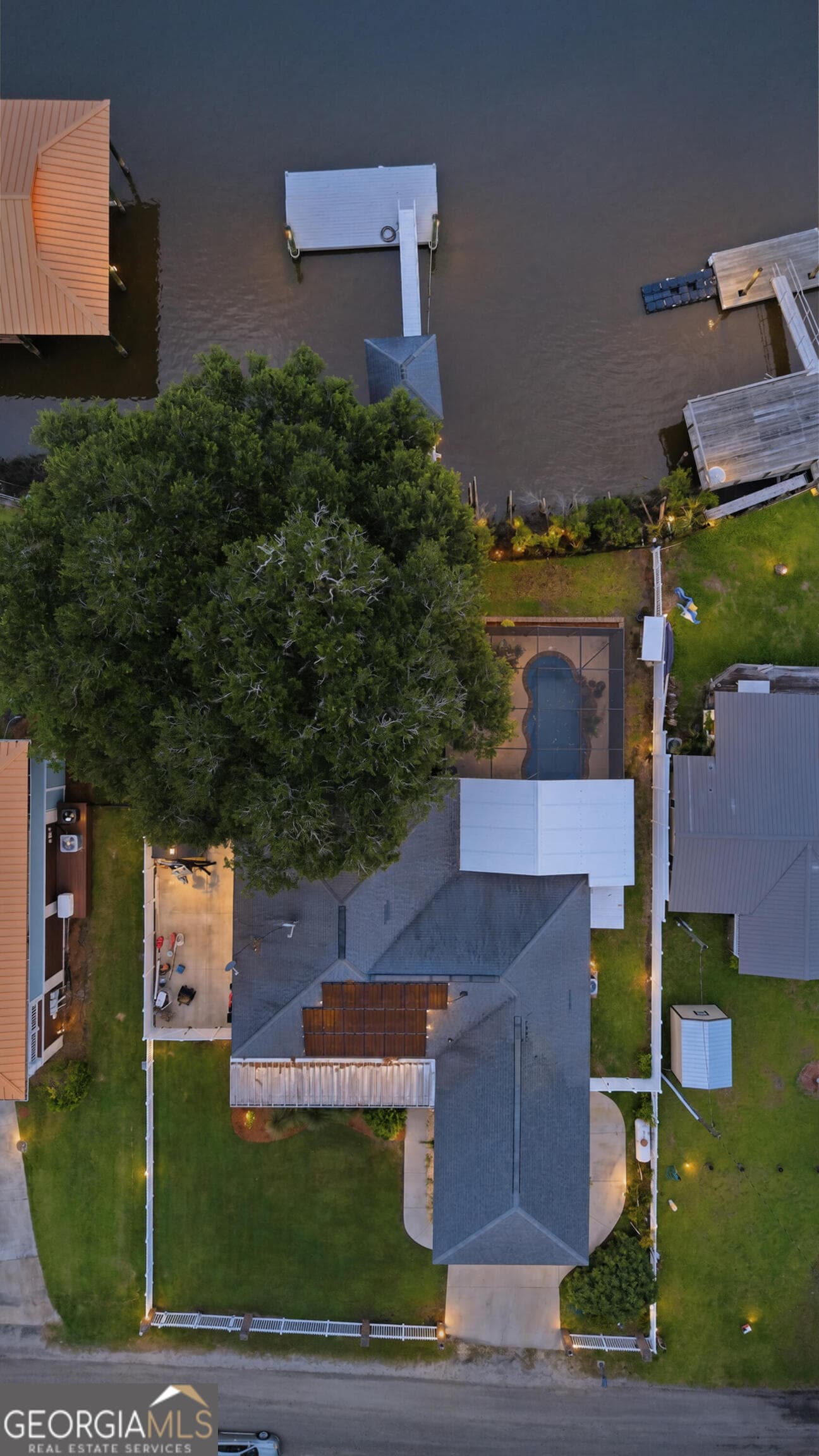 3 bedroom, 2.5 bathroom, 2,010 sq ft single family residence for sale at 543 E 1st Street, Midway, GA 31320 — photo 5