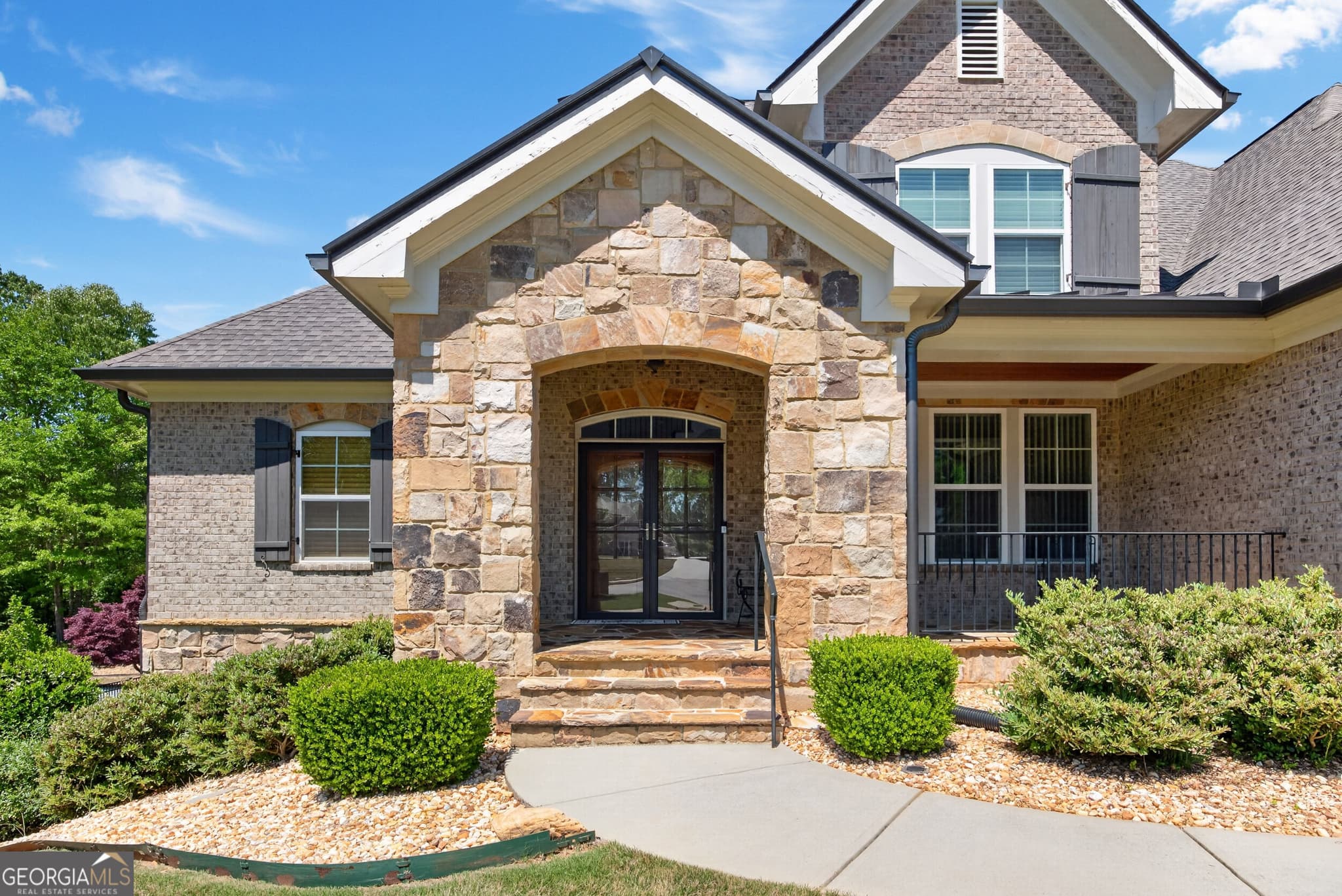 6 bedroom, 4 bathroom, 4,630 sq ft single family residence for sale at 2710 Bolton Abbey Drive, Marietta, GA 30064 — photo 4