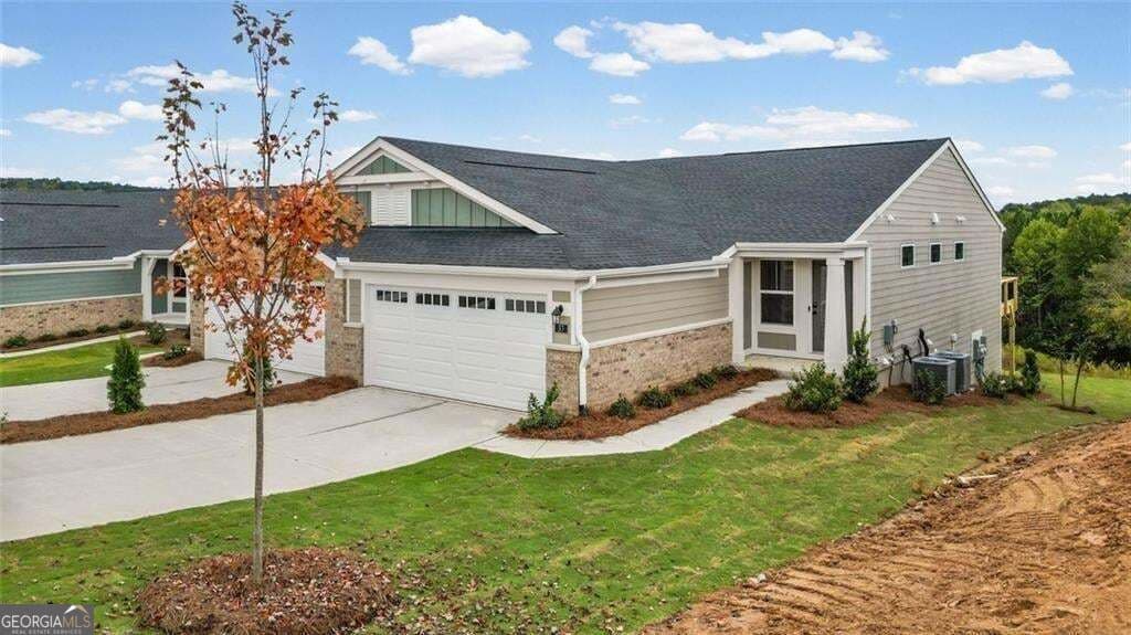 3 bedroom, 2.5 bathroom, 2,162 sq ft townhouse for sale at 37 Village Drive, Dawsonville, GA 30534 — photo 3