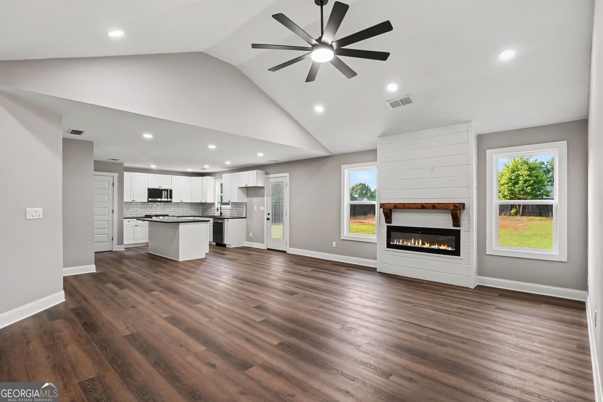 3 bedroom, 2 bathroom, 1,821 sq ft single family residence for rent at 520 Vineyard Road, Griffin, GA 30223 for $1,950 a month — photo 7
