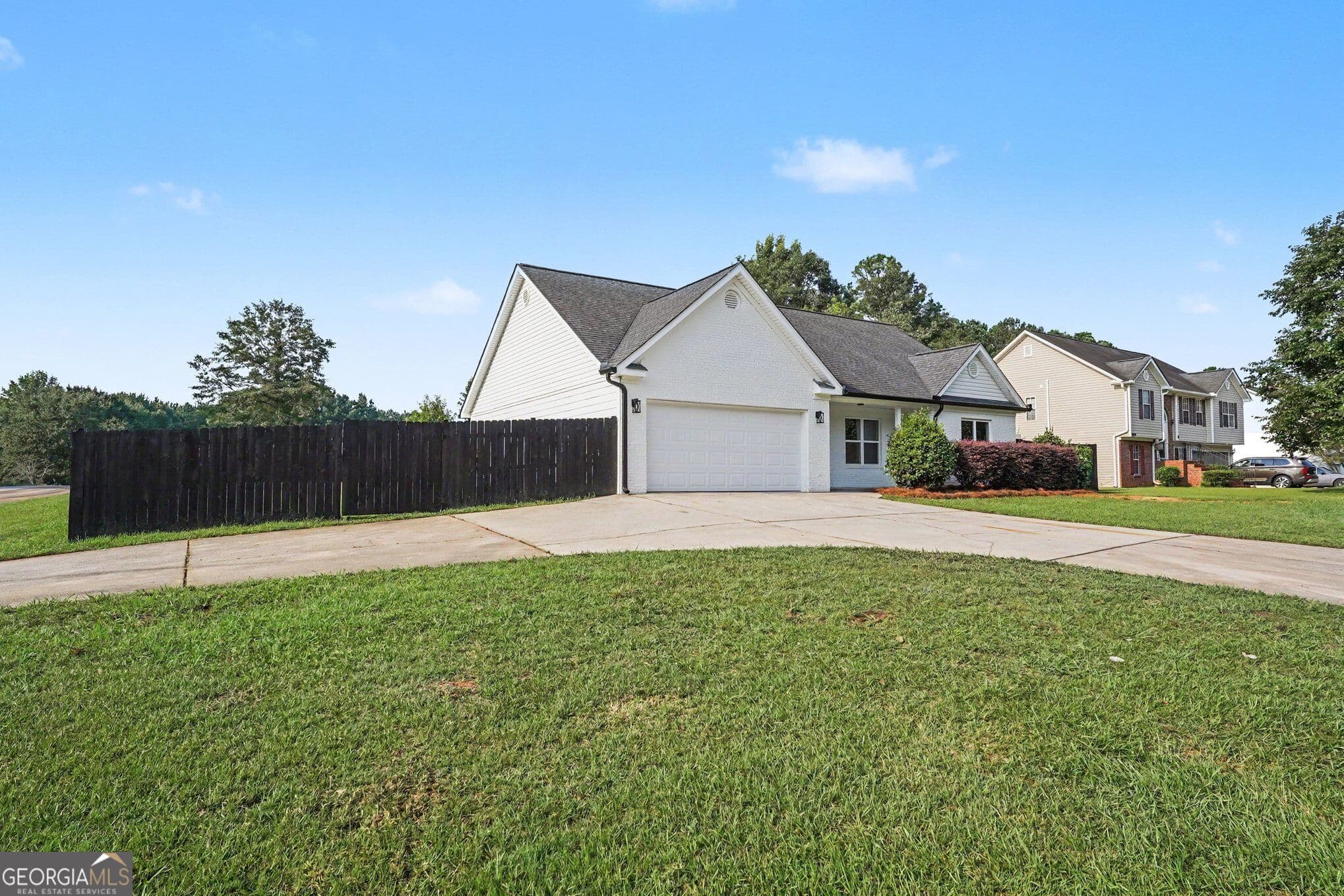 3 bedroom, 2 bathroom, 1,821 sq ft single family residence for rent at 520 Vineyard Road, Griffin, GA 30223 for $1,950 a month — photo 4