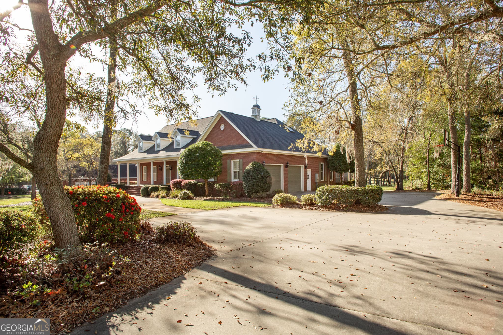 5 bedroom, 3 bathroom, 4,464 sq ft single family residence under contract at 1473 N River Oaks Drive, Blackshear, GA 31516 — photo 3
