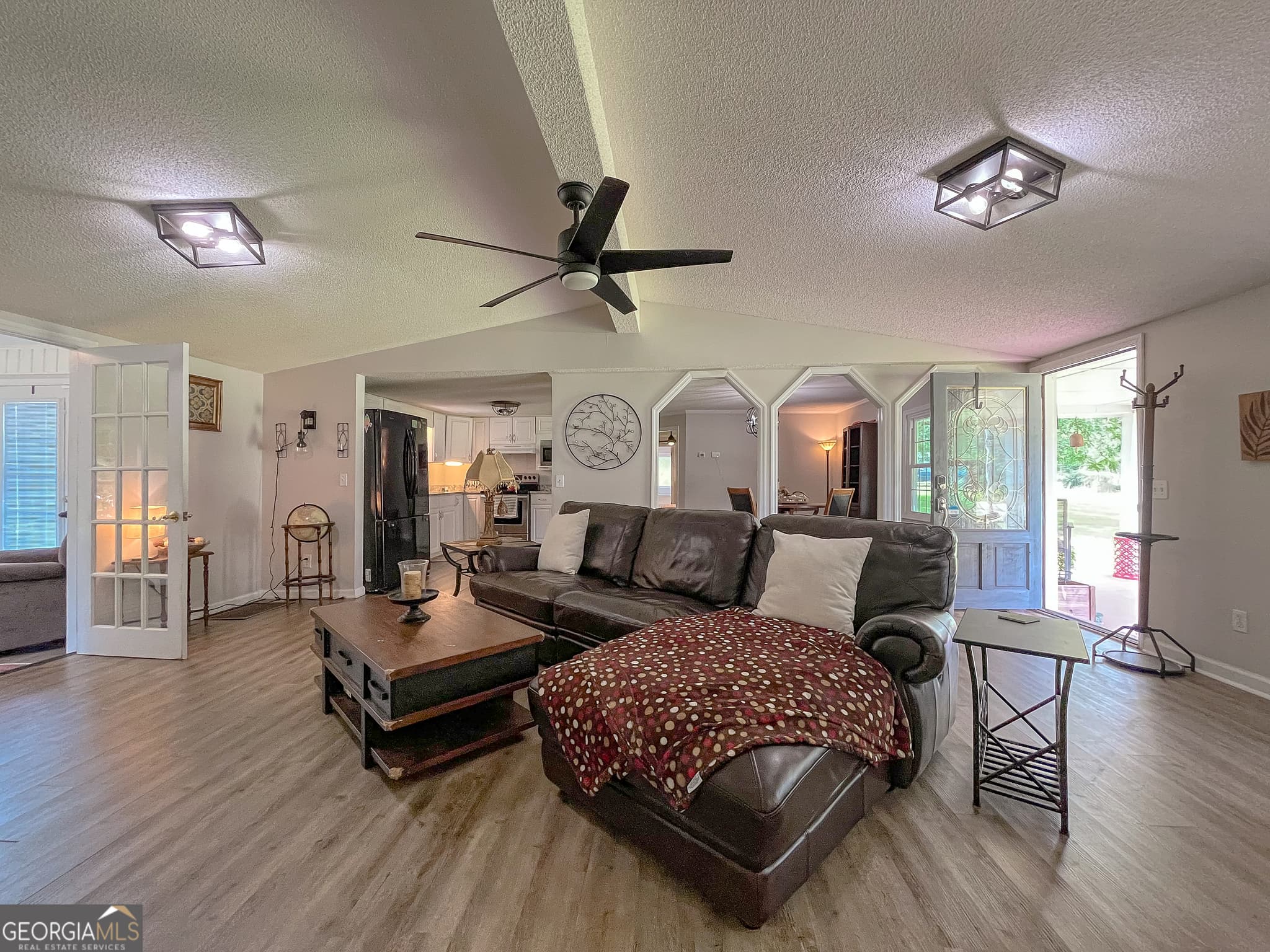2 bedroom, 2 bathroom, 2,056 sq ft single family residence under contract at 431 Strickland Road, Dublin, GA 31021 — photo 7