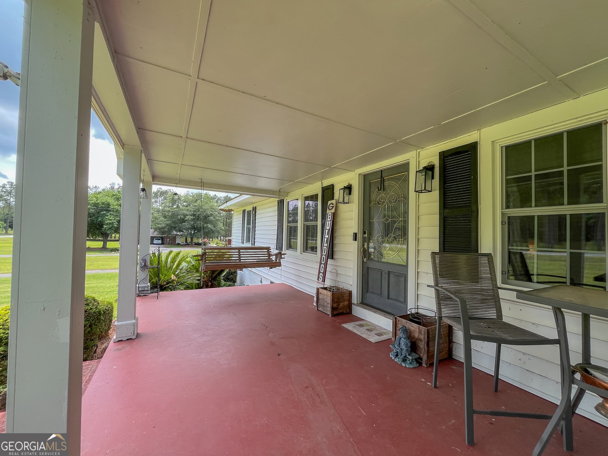 2 bedroom, 2 bathroom, 2,056 sq ft single family residence under contract at 431 Strickland Road, Dublin, GA 31021 — photo 5