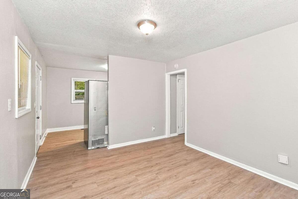 2 bedroom, 1 bathroom single family residence for rent at 2838 Cardo Drive, Atlanta, GA 30318 for $1,390 a month — photo 7