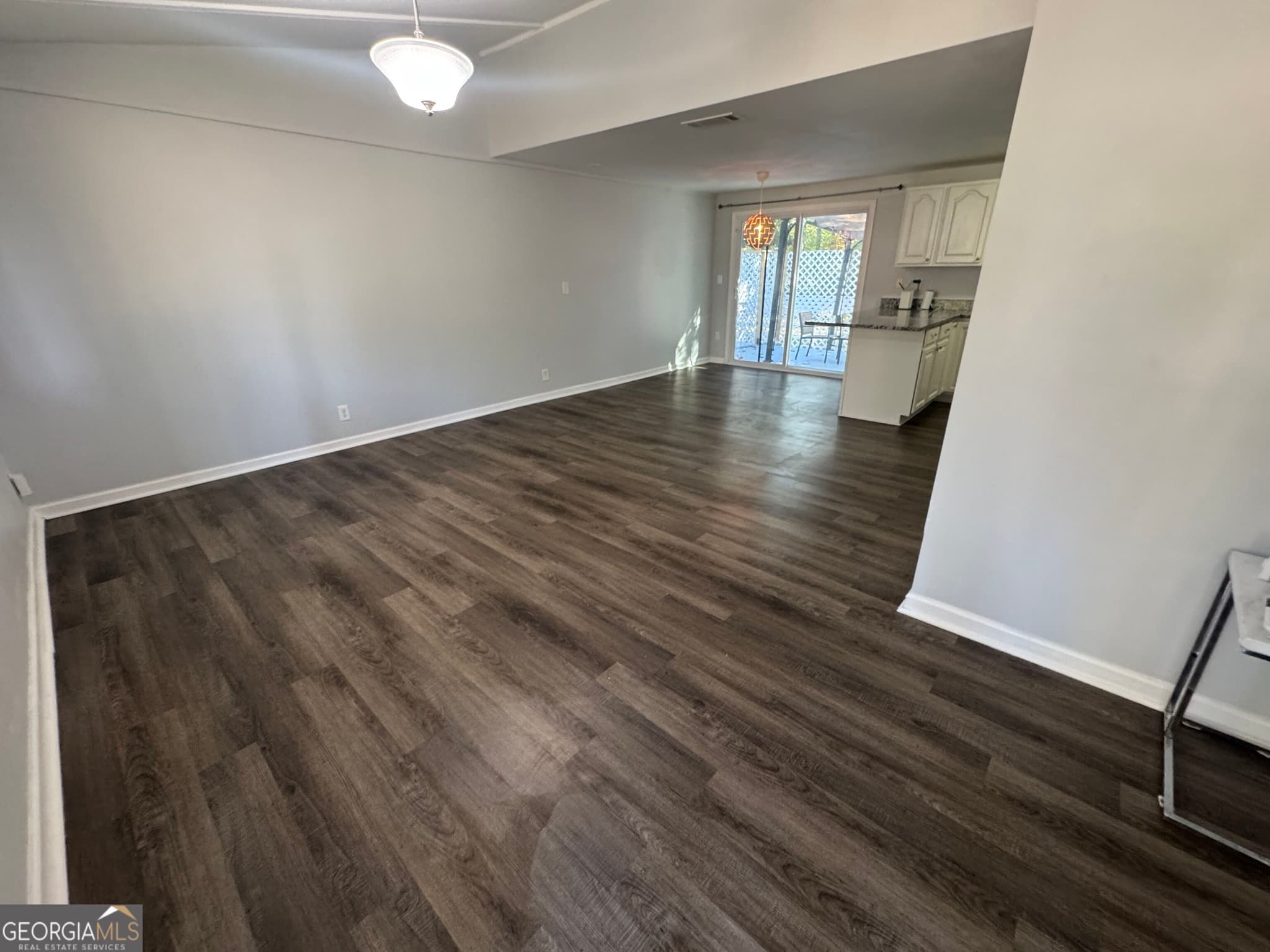 2 bedroom, 2 bathroom, 1,300 sq ft single family residence for rent at 4117 Etowah Drive, Acworth, GA 30102 for $2,300 a month — photo 5