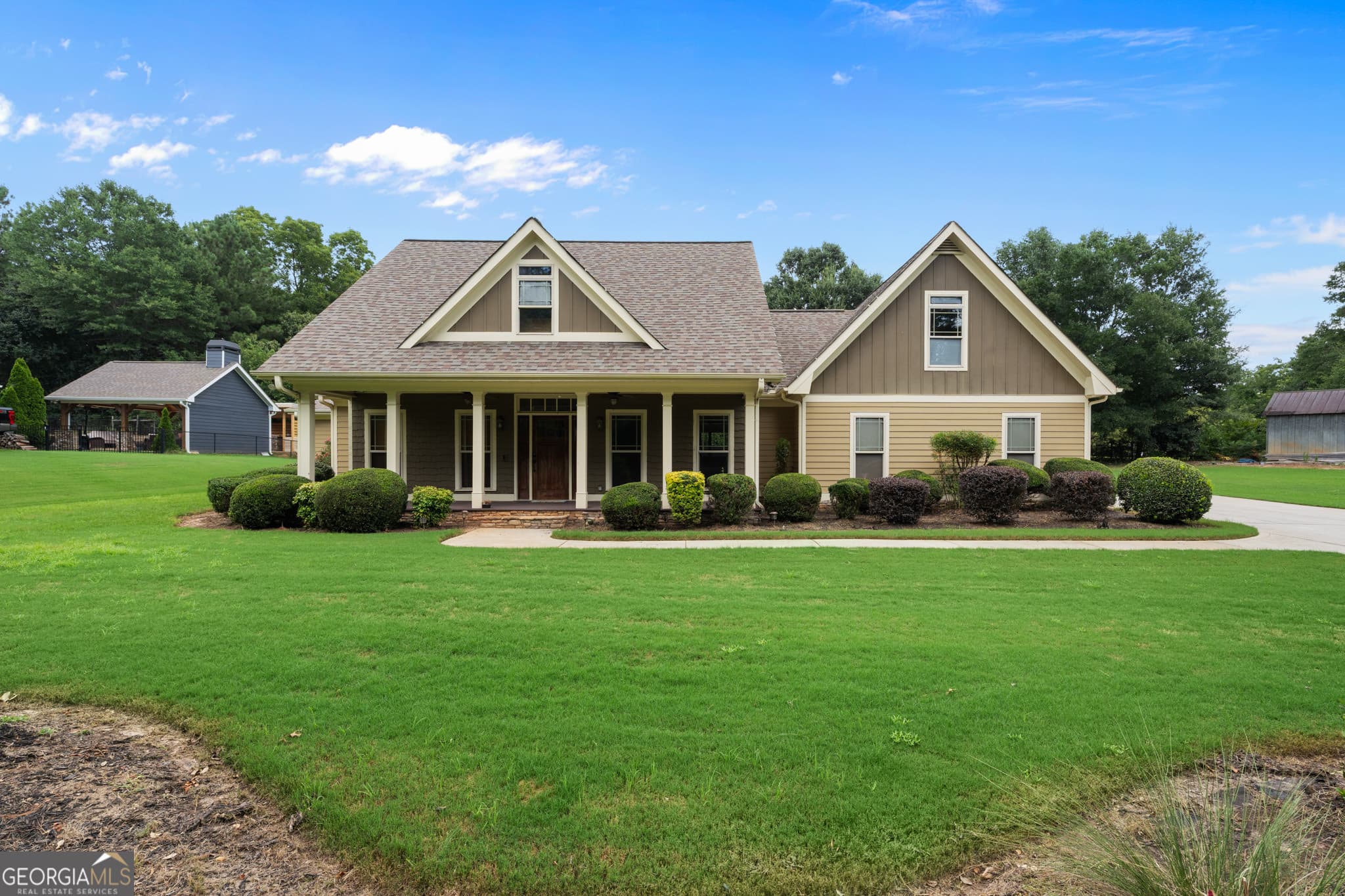 3 bedroom, 2.5 bathroom, 2,160 sq ft single family residence for sale at 30 W Macedonia Church Road, Oxford, GA 30054