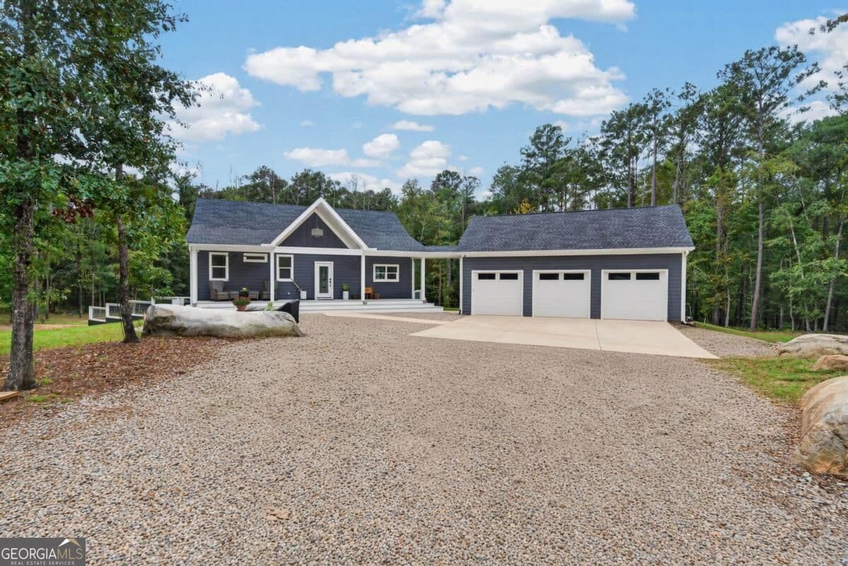 3 bedroom, 2 bathroom, 2,460 sq ft single family residence for sale at 2290 Flat Rock Church Road, White Plains, GA 30678