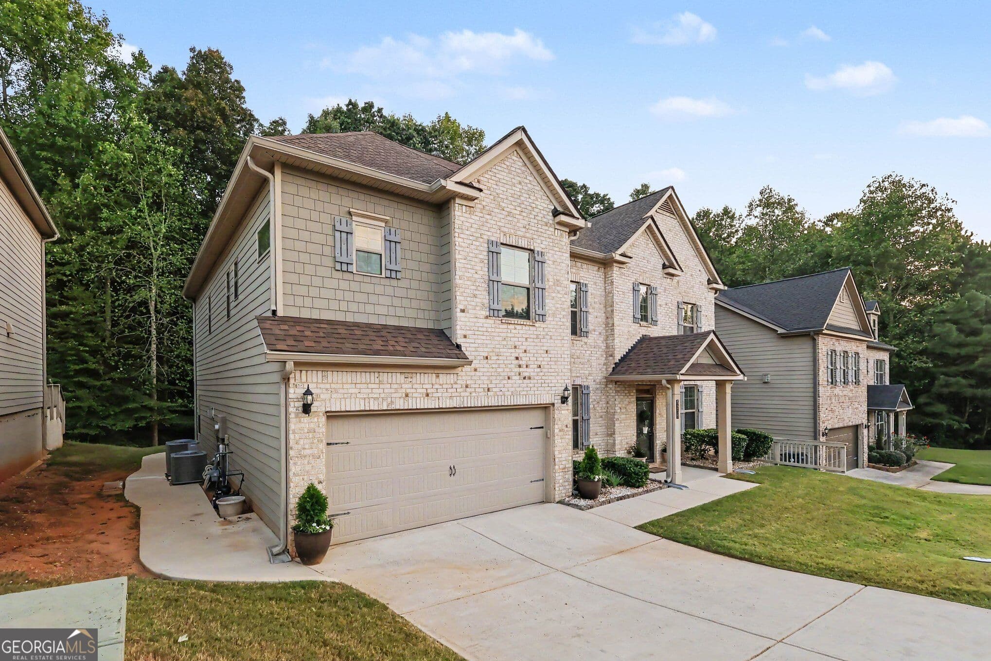 6 bedroom, 4 bathroom, 4,122 sq ft single family residence for sale at 5219 Tye Trail, Fairburn, GA 30213 — photo 10