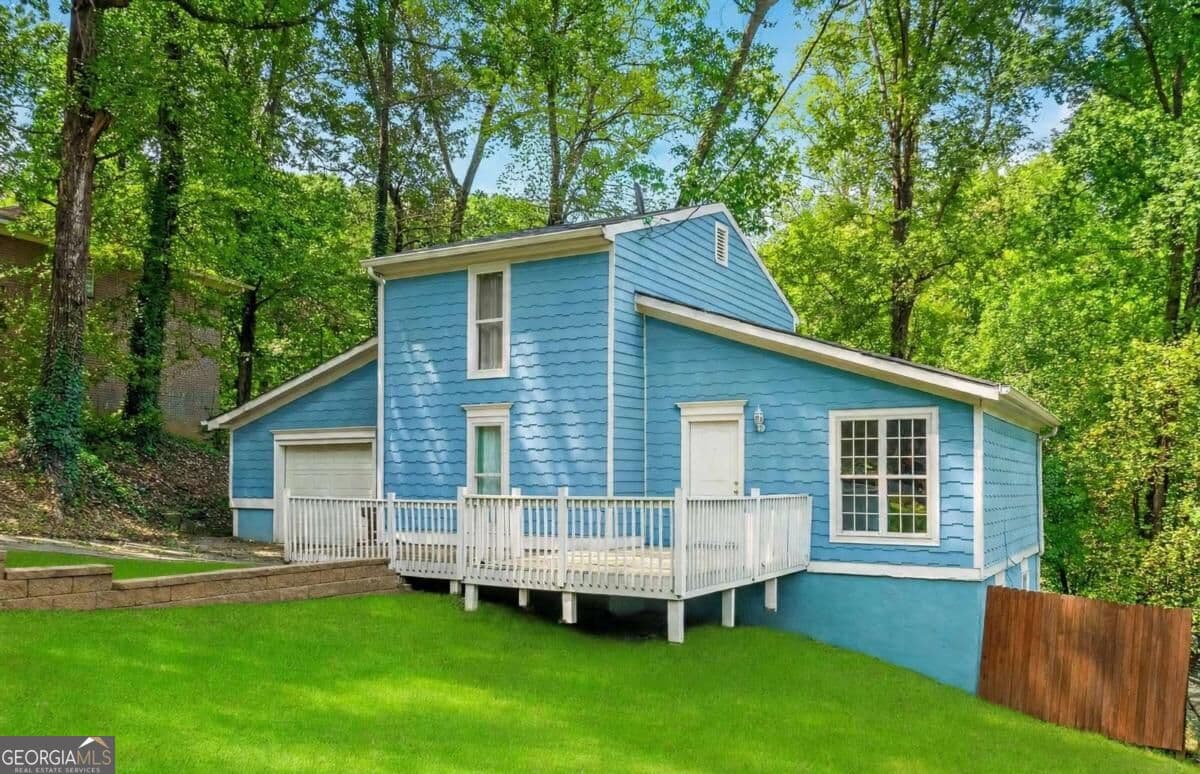 4 bedroom, 3 bathroom, 2,481 sq ft single family residence for sale at 1254 Woodleigh Road, Marietta, GA 30008