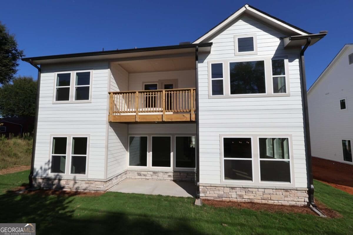 4 bedroom, 4 bathroom, 3,008 sq ft single family residence for sale at 339 Beebalm Street, Woodstock, GA 30188 — photo 2