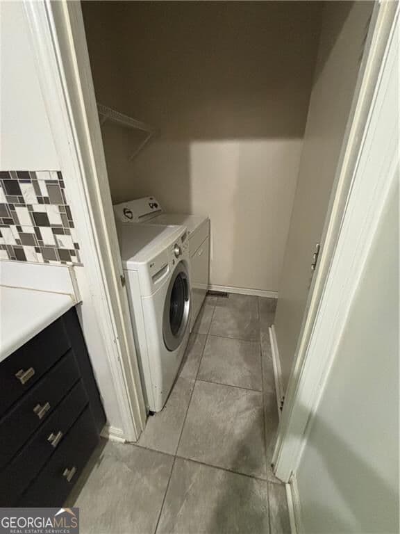 2 bedroom, 2.5 bathroom townhouse for sale at 584 Windsor Street, Atlanta, GA 30312 — photo 5