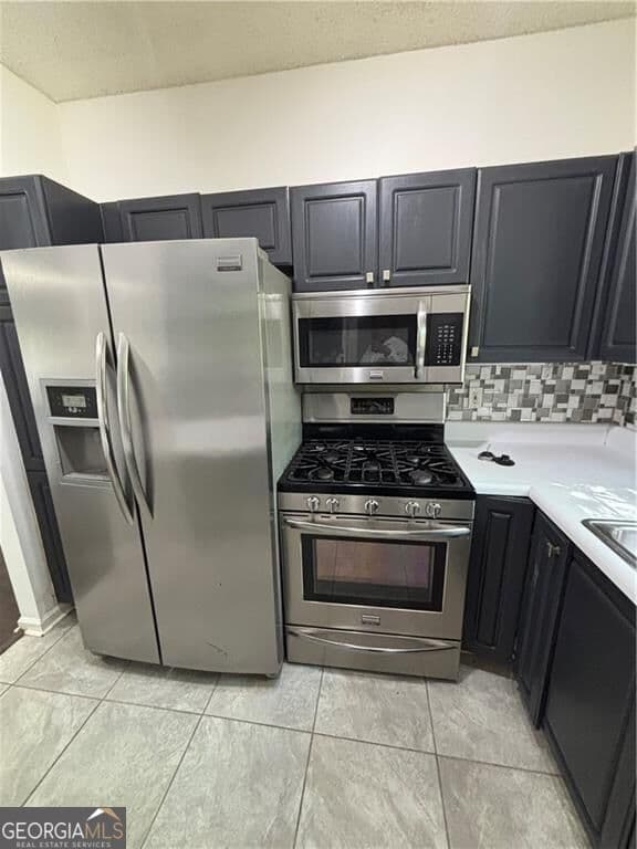 2 bedroom, 2.5 bathroom townhouse for sale at 584 Windsor Street, Atlanta, GA 30312 — photo 4