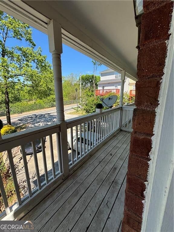2 bedroom, 2.5 bathroom townhouse for sale at 584 Windsor Street, Atlanta, GA 30312 — photo 8