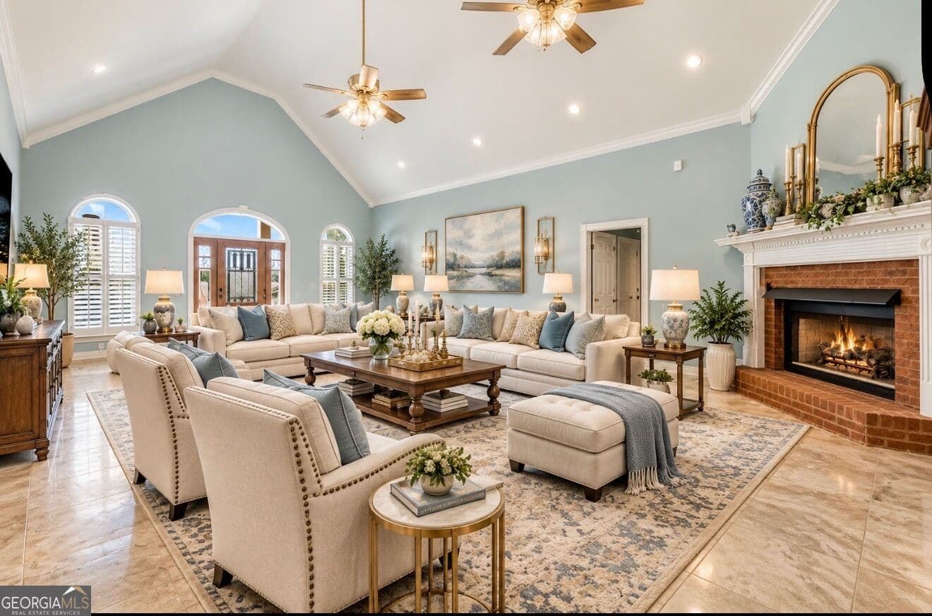 4 bedroom, 3.5 bathroom, 2,767 sq ft single family residence for sale at 8400 Heron Circle, Ooltewah, TN 37363 — photo 4