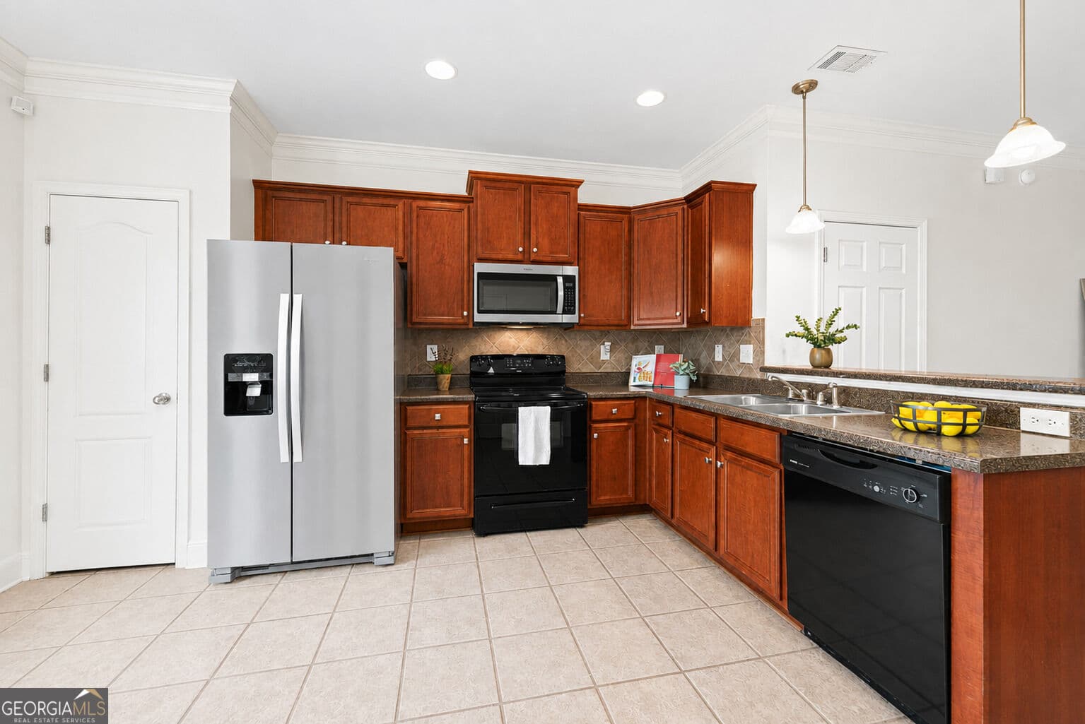 3 bedroom, 2.5 bathroom, 1,360 sq ft townhouse for sale at 236 Oconee River Circle, Athens, GA 30605 — photo 7