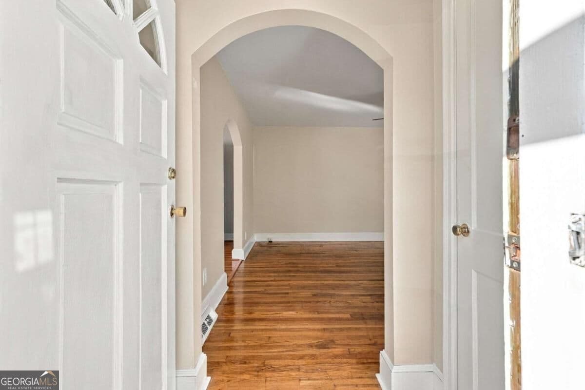 2 bedroom, 1 bathroom, 1,566 sq ft single family residence for sale at 3016 Maple Road, Lindale, GA 30147 — photo 3