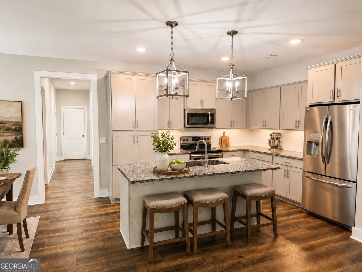 5 bedroom, 4 bathroom, 3,840 sq ft single family residence for sale at 121 Menlo Park Drive, Monticello, GA 31064 — photo 2