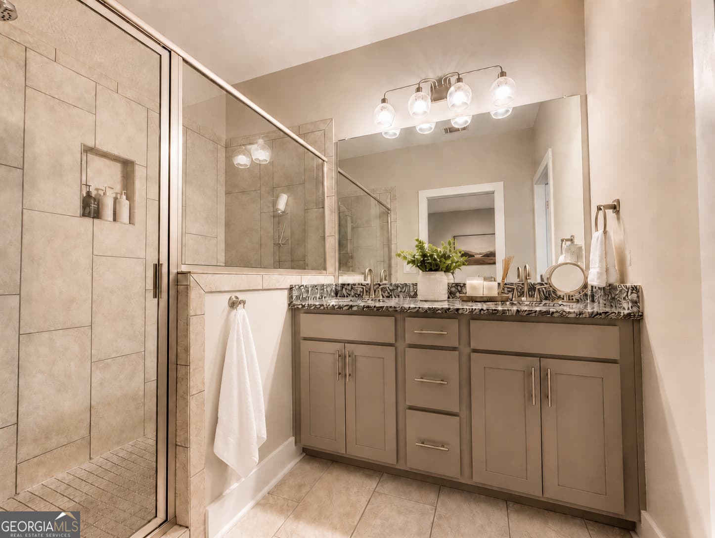 5 bedroom, 4 bathroom, 3,840 sq ft single family residence for sale at 121 Menlo Park Drive, Monticello, GA 31064 — photo 9