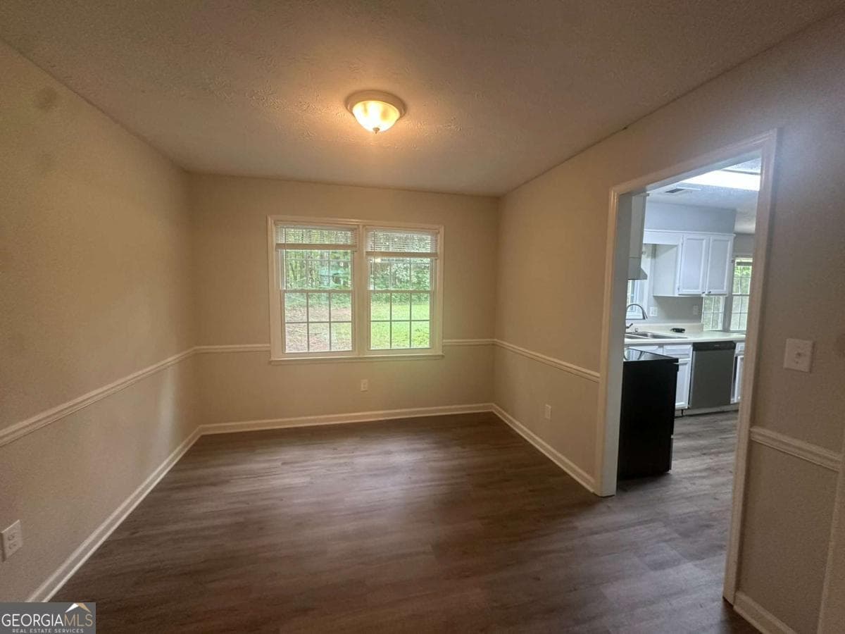 4 bedroom, 2.5 bathroom, 1,921 sq ft single family residence for rent at 40 Lake Court, Stockbridge, GA 30281 for $2,000 a month — photo 6