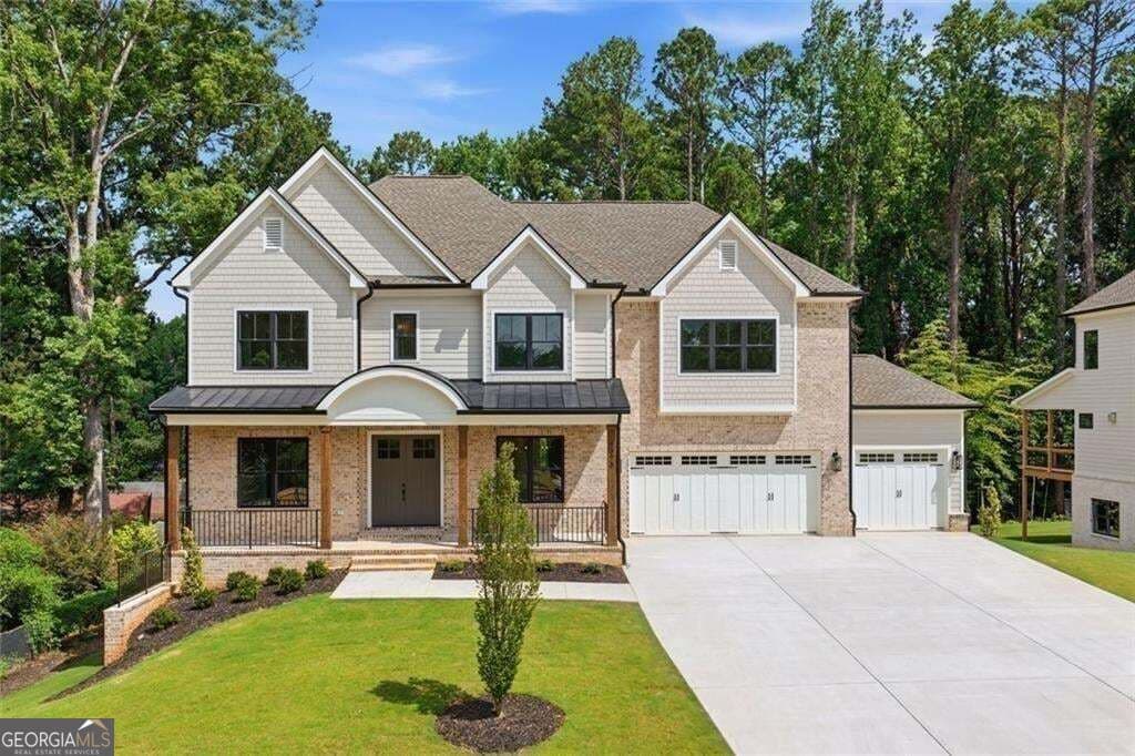 6 bedroom, 5.5 bathroom, 4,735 sq ft single family residence for sale at 1976 Highgrove Court, Atlanta, GA 30345 — photo 6