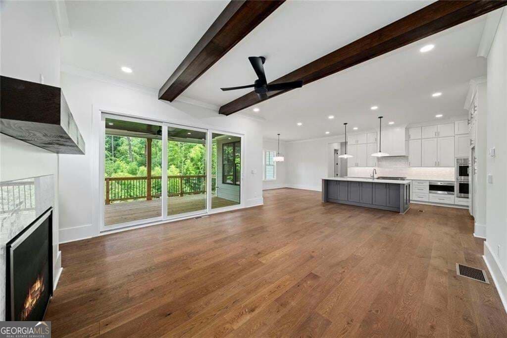 6 bedroom, 5.5 bathroom, 4,735 sq ft single family residence for sale at 1976 Highgrove Court, Atlanta, GA 30345 — photo 3