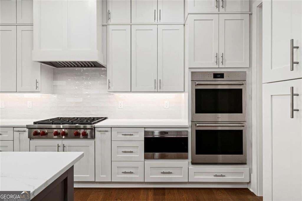 6 bedroom, 5.5 bathroom, 4,735 sq ft single family residence for sale at 1976 Highgrove Court, Atlanta, GA 30345 — photo 4