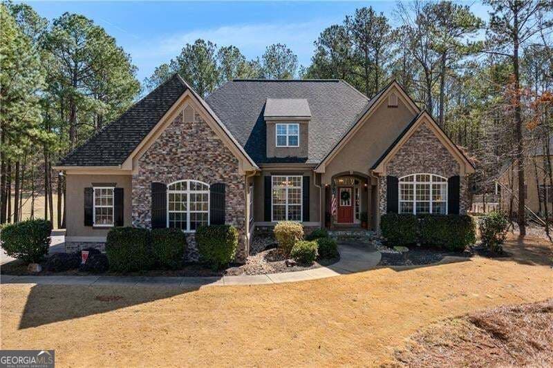 5 bedroom, 4.5 bathroom, 4,430 sq ft single family residence for sale at 35 Trellis Trace, Newnan, GA 30265 — photo 1 of 87