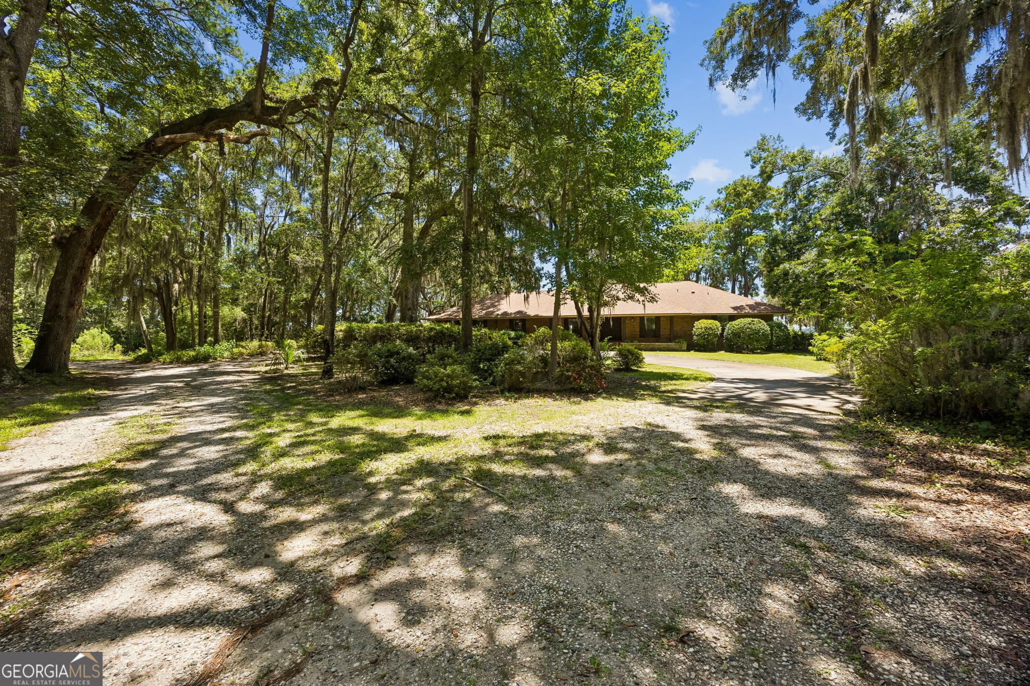 4 bedroom, 2.5 bathroom, 3,126 sq ft single family residence for sale at 811 Park Street, St. Marys, GA 31558 — photo 5