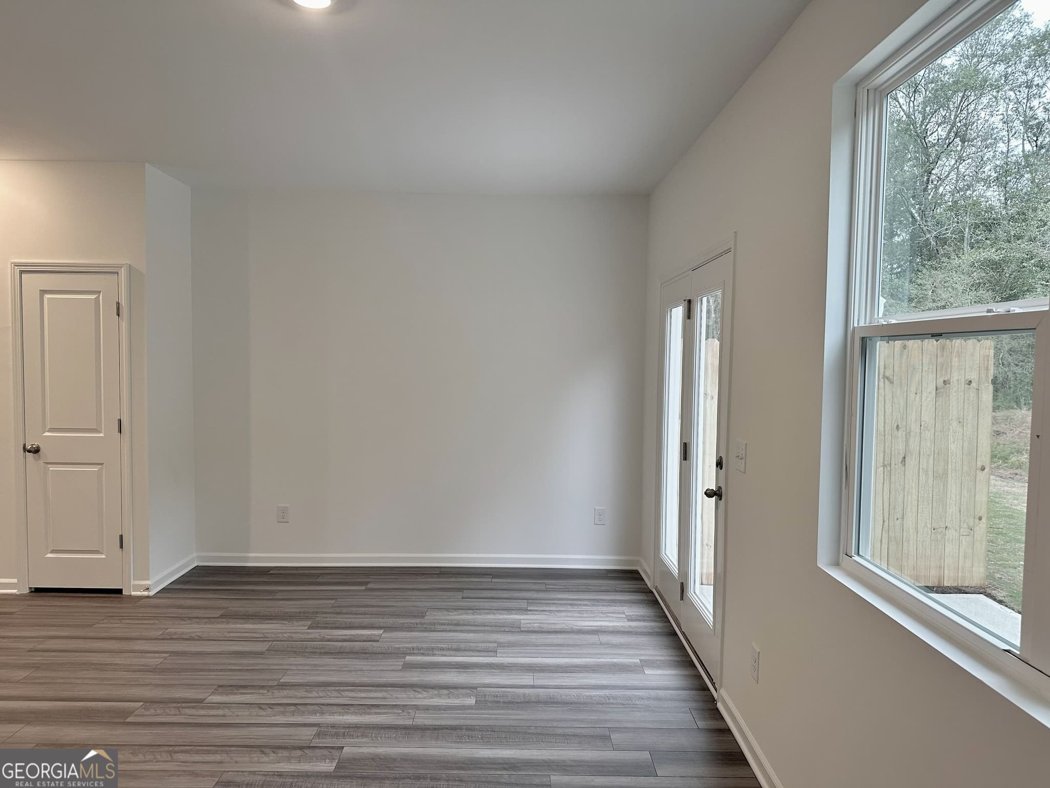 3 bedroom, 2.5 bathroom, 1,386 sq ft townhouse for sale at 166 Alpha Drive, Cartersville, GA 30120 — photo 8