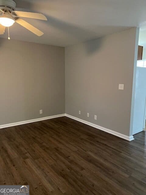 3 bedroom, 2 bathroom, 1,048 sq ft duplex for rent at 529 Railroad Street 2B, Fort Valley, GA 31030 for $995 a month — photo 3