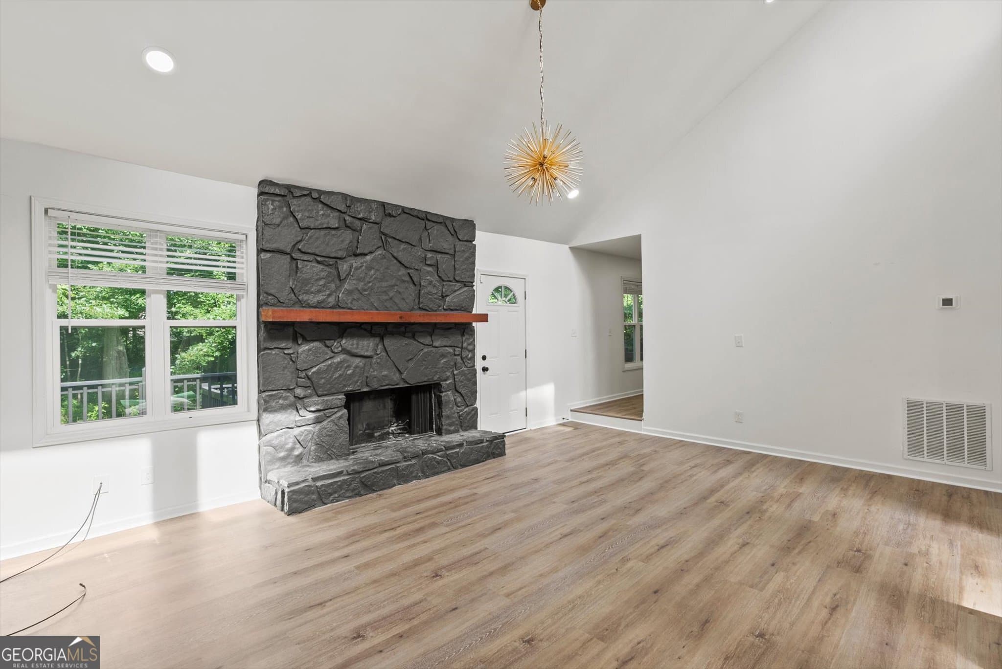 4 bedroom, 3 bathroom, 3,608 sq ft single family residence for sale at 1060 Deer Chase, Stone Mountain, GA 30088 — photo 9