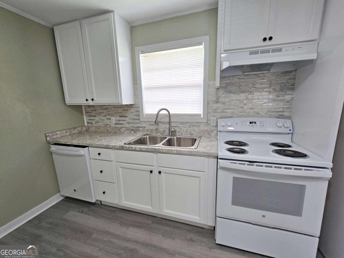 4 bedroom, 2.5 bathroom single family residence for sale at 1108 Wilma Street, Nashville, GA 31639 — photo 6