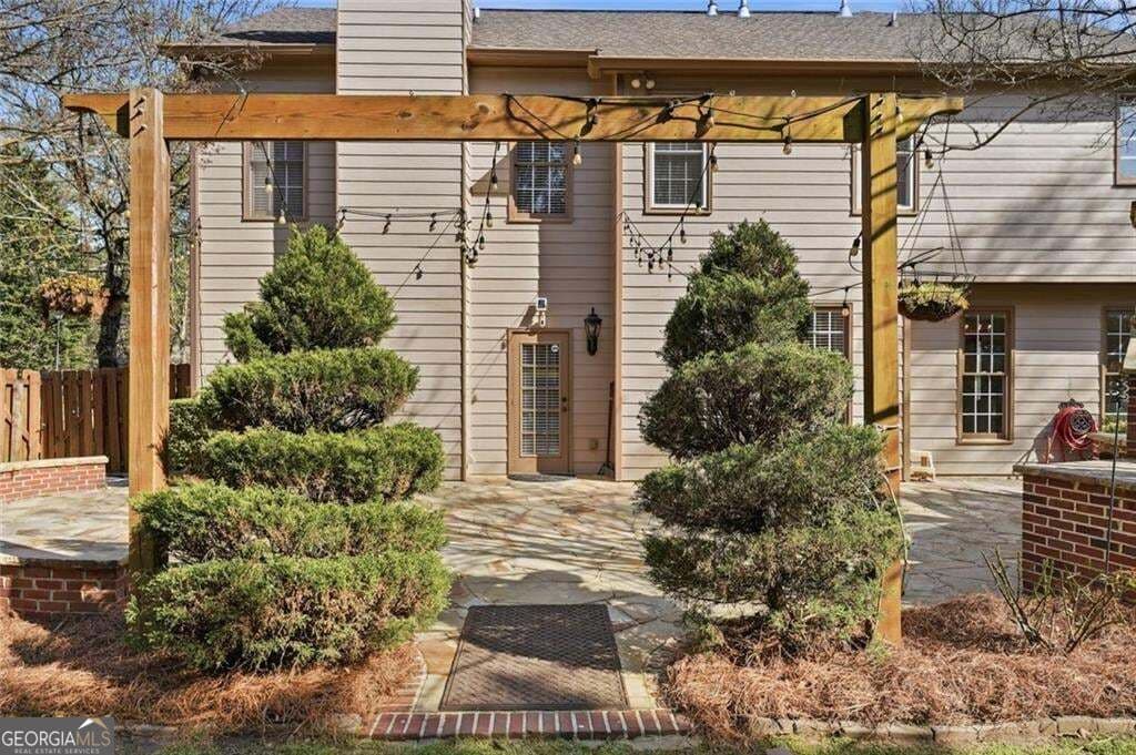 4 bedroom, 2.5 bathroom, 2,766 sq ft single family residence for sale at 1634 Bailey Farms Drive, Lawrenceville, GA 30043 — photo 5