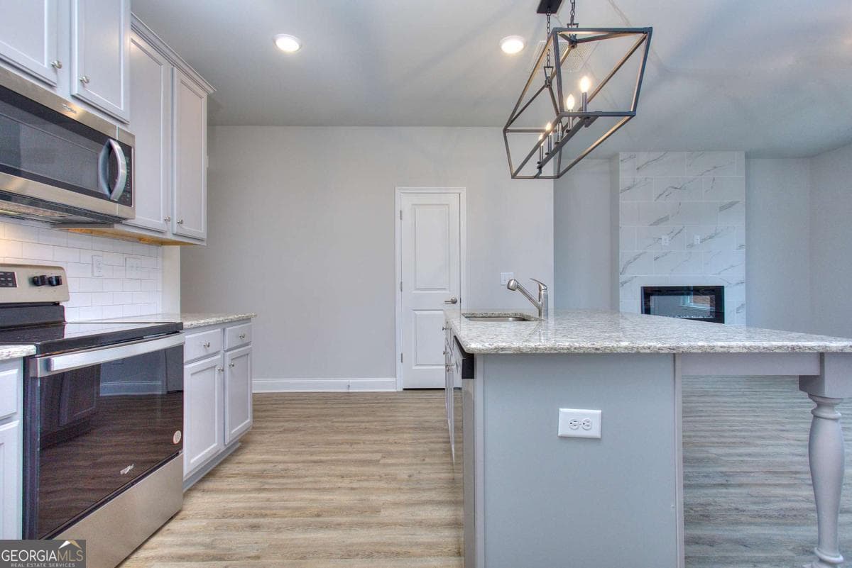 3 bedroom, 2.5 bathroom townhouse for sale at 113 Greenview Court, Homer, GA 30547 — photo 9