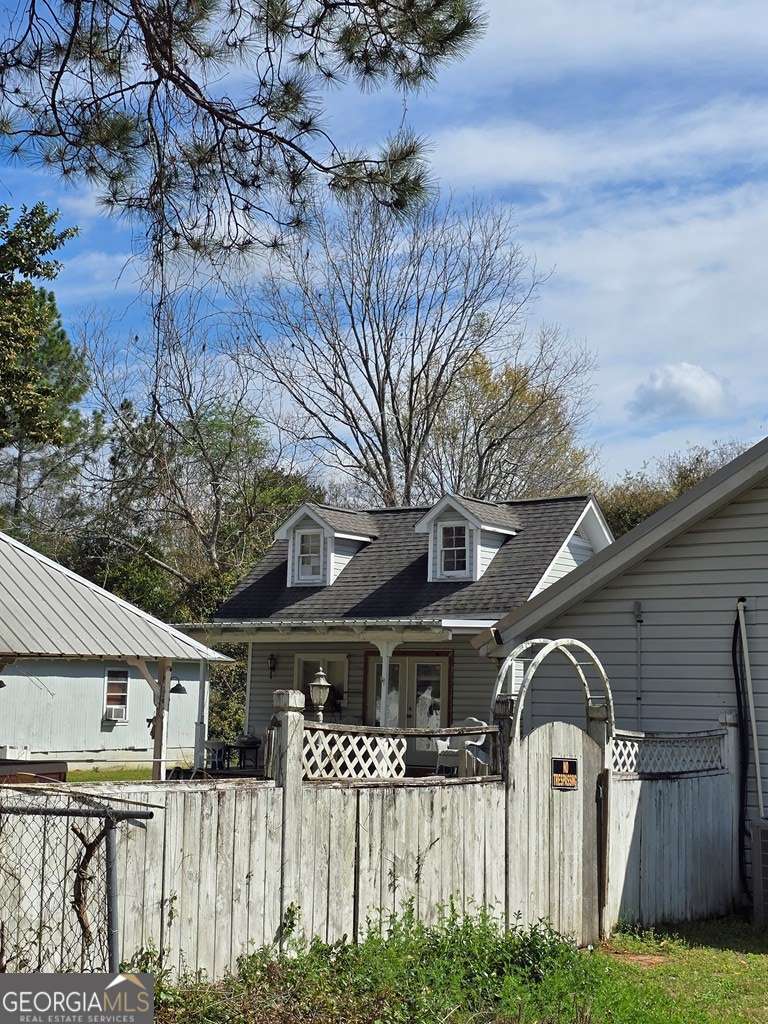3 bedroom, 3 bathroom, 2,898 sq ft single family residence for sale at 117 Lower Rebecca Road, Fitzgerald, GA 31750 — photo 5